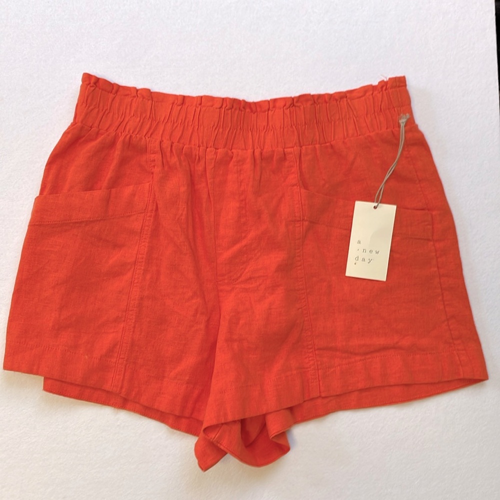 NWOT Linen Blend Shorts